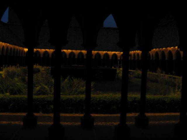 Le clotre de nuit