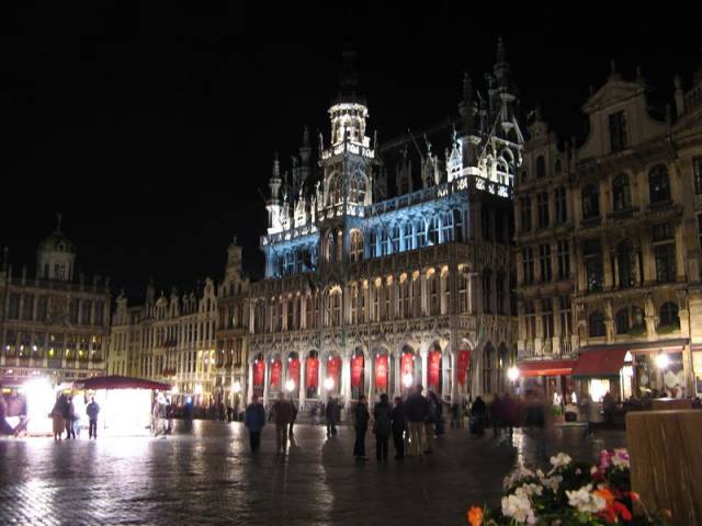 La maison du Roi, Grande place